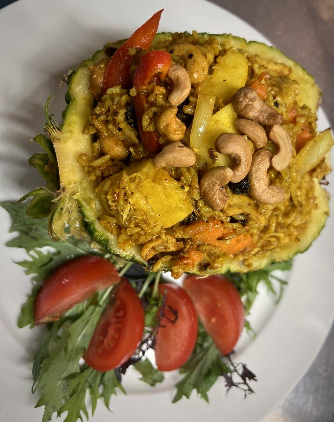 Pineapple fried rice with cashews